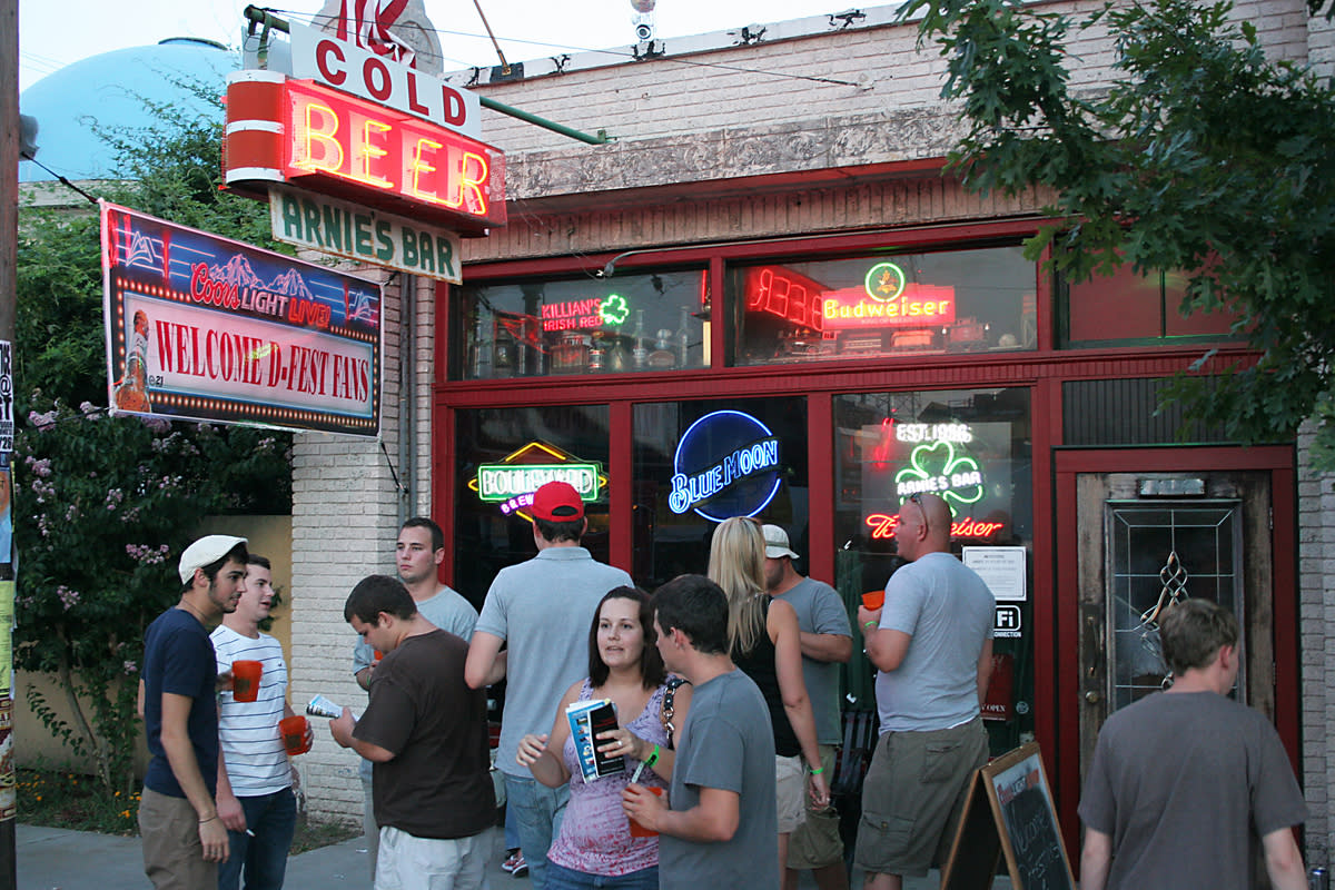 Arnie's Bar Tulsa, OK 74120