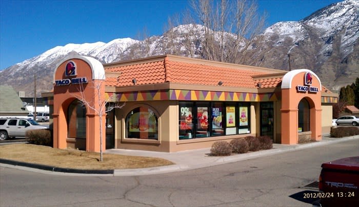 Taco Bell - Taco Bell Open On Thanksgiving Mahoning Avenue
