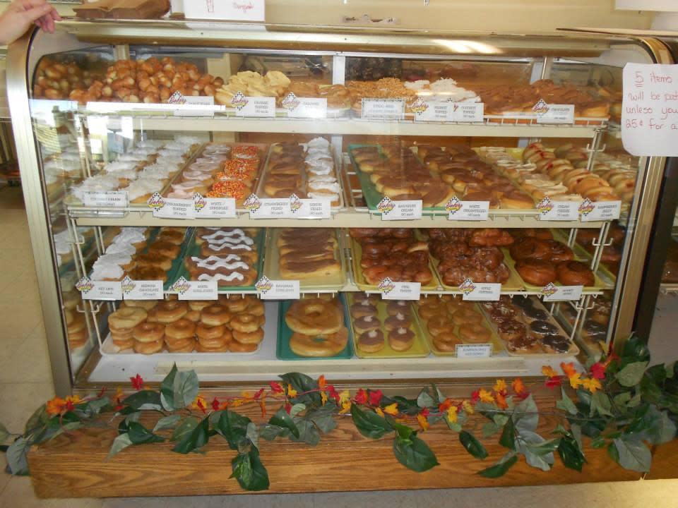 Hall's Pastry Shop