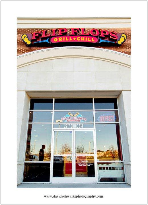 Flip Flops Grill + Chill