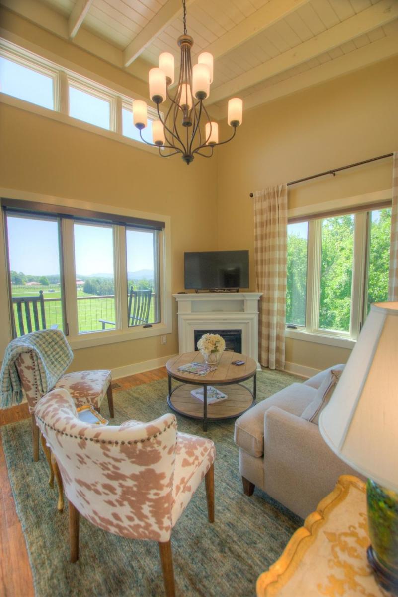 Afton Mountain Vineyards Cottage Coop Ana