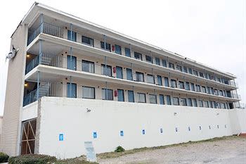 Blue Marlin Motel