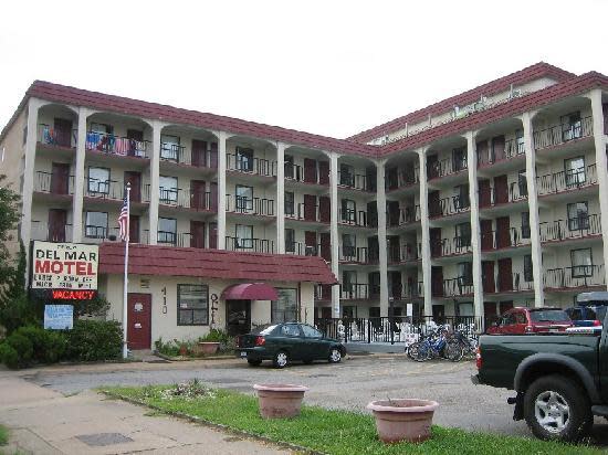 Cerca Del Mar Motel
