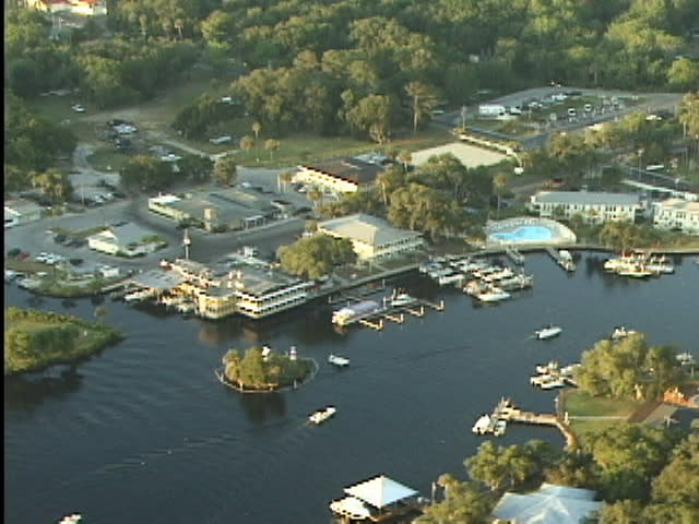 Homosassa Riverside Resort in Homosassa | VISIT FLORIDA