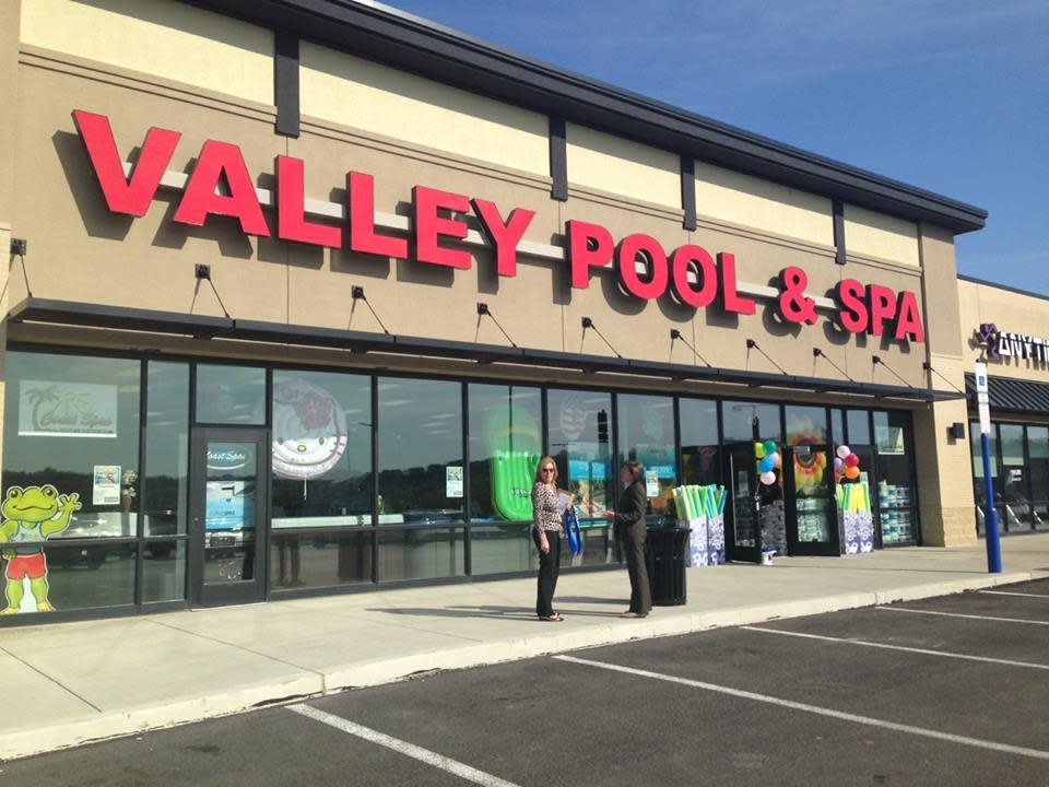 Old Mill Shopping Center