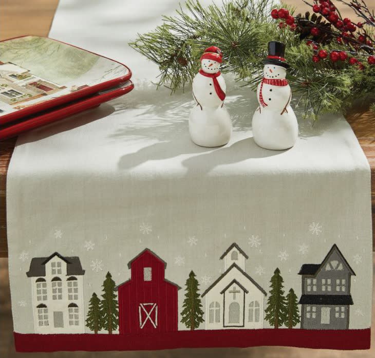 28th Annual Pennsylvania Arts and Crafts Christmas Festival