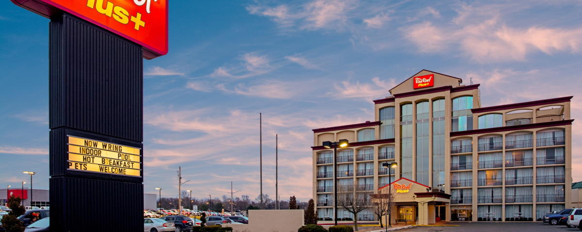 Red Roof Inn PLUS+ East