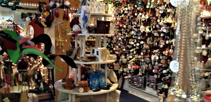 A Christmas Shoppe | Wilmington, NC 28401
