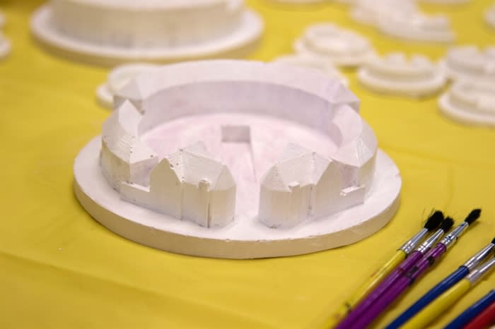Paint a Roundhouse - free drop in craft activities at the Roundhouse ...