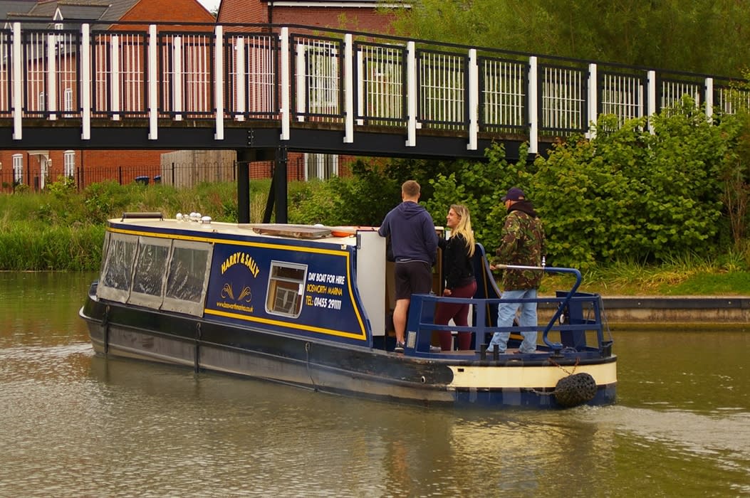 Harry & Sally Day Boat Hire Leicestershire Visit Birmingham