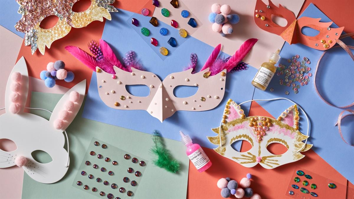 Free Mask Making at Søstrene Grene