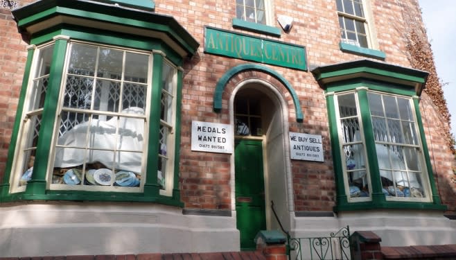 no-24-antiques