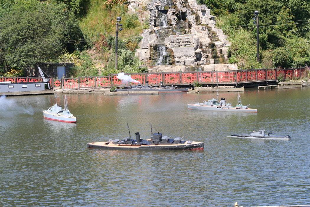 Peasholm Park Naval Warfare Battle of Peasholm Discover Yorkshire Coast Peasholm Park Naval Warfare Battle of Peasholm Discover Yorkshire Coast