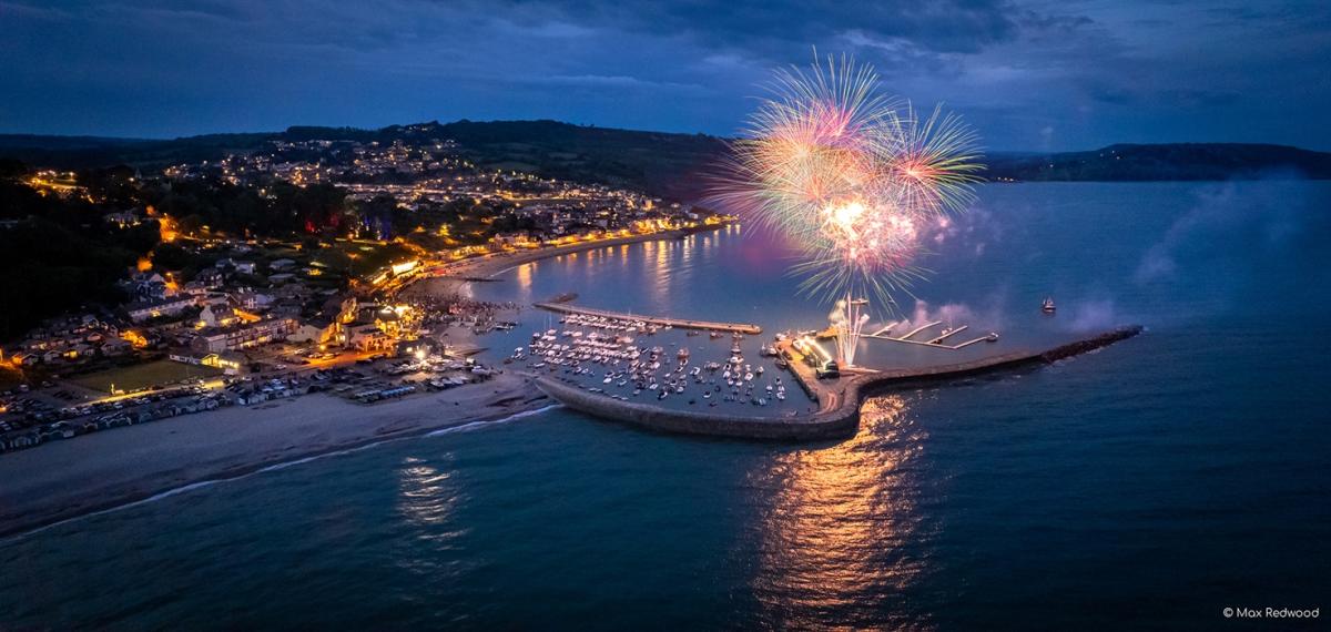 Lyme Regis Spectacular Fireworks Display Visit Dorset