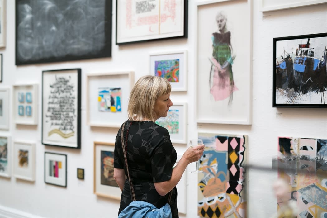 Attend art workshops and classes at RWA Drawing School