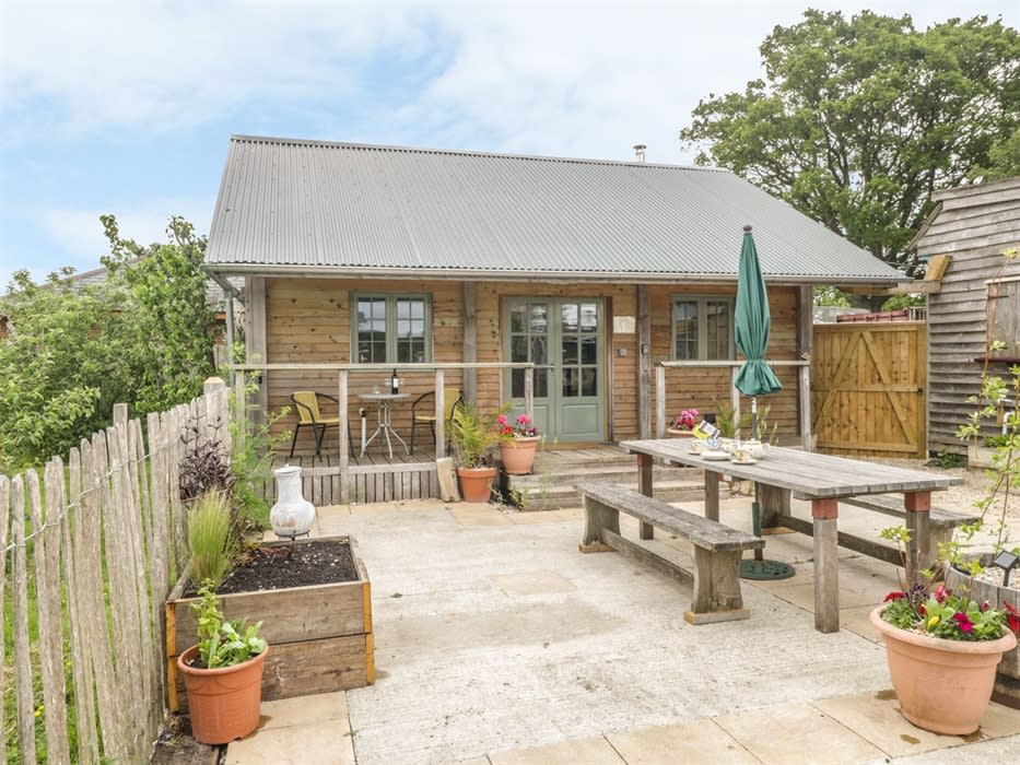 Boutique dog hot sale friendly cottages