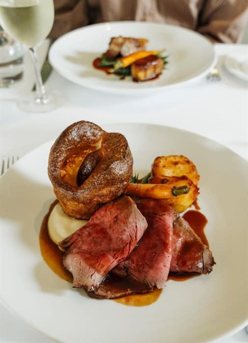 Roast Dinner Mill End Country Hotel Visit Devon