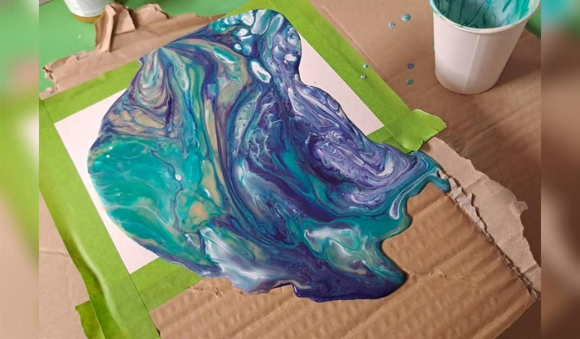 Meet and Make: Paint Pouring