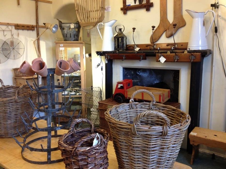 Arundel Bridge Antiques