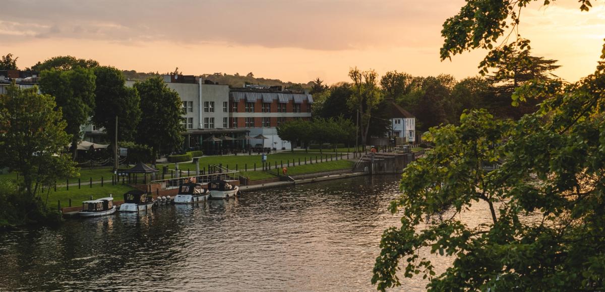 The Runnymede on Thames Visit Surrey