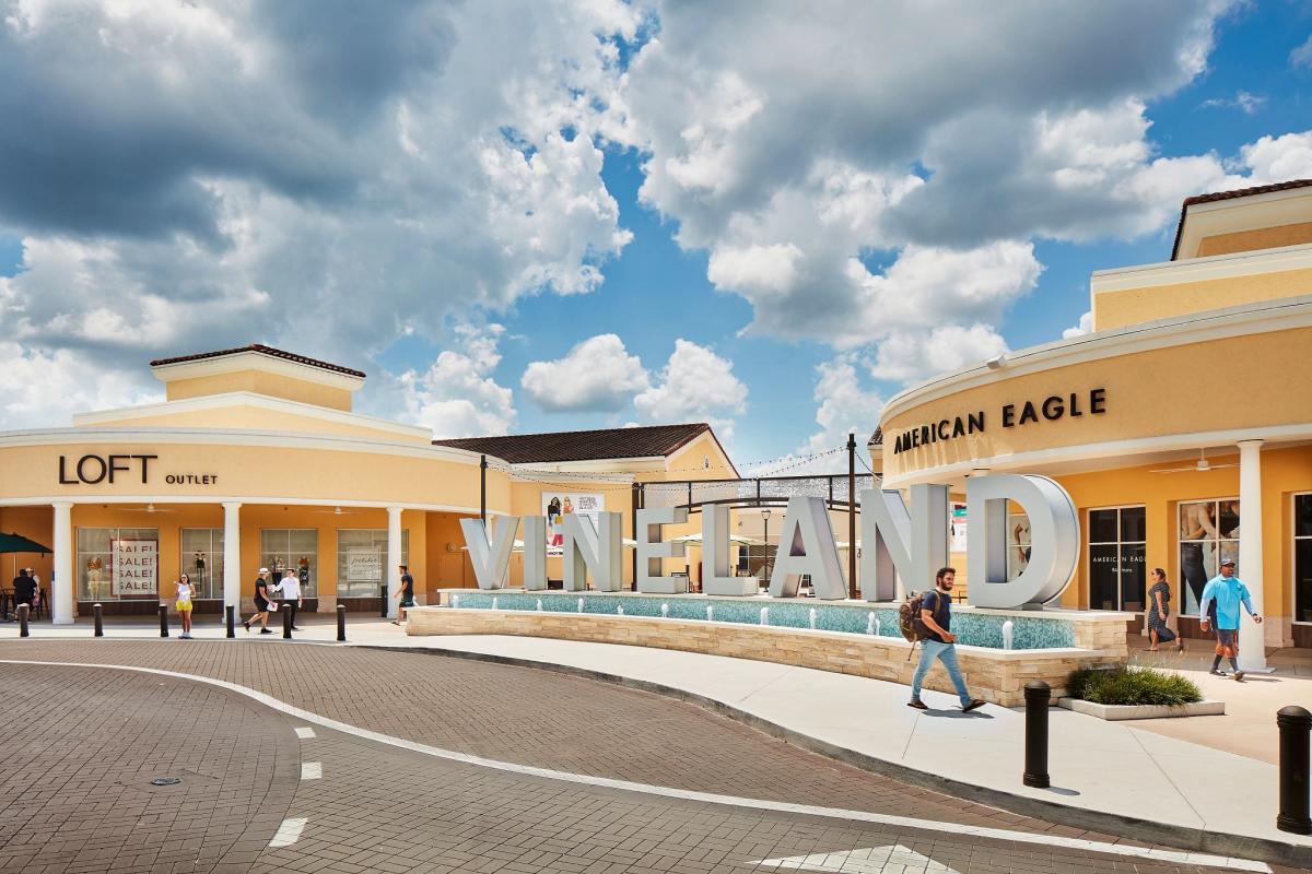 Leasing & Advertising at Orlando Vineland Premium Outlets®, a SIMON Center