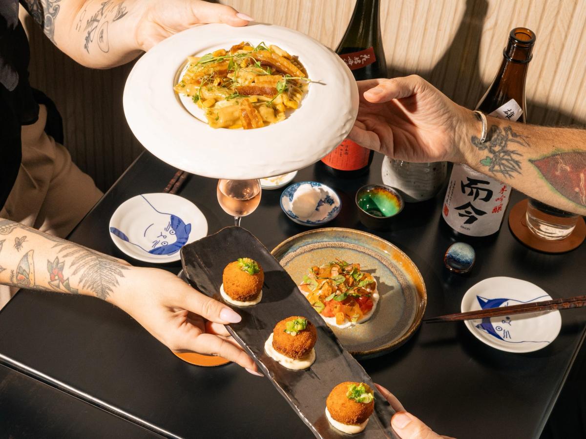 Bar Kada Winter Park FL 56002 - 201422 BarKada 2028 2 Crop False Position C Q 80 Color Ffffffff U 4159p7