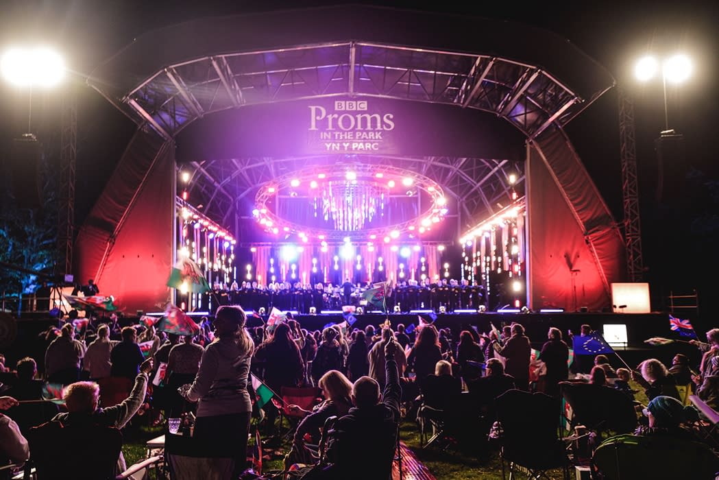 Prom Grounds Proms in the Park