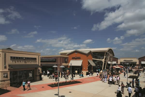 nike store houston premium outlets