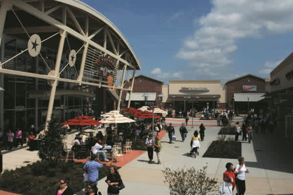 Houston Premium Outlets | Shopping in 