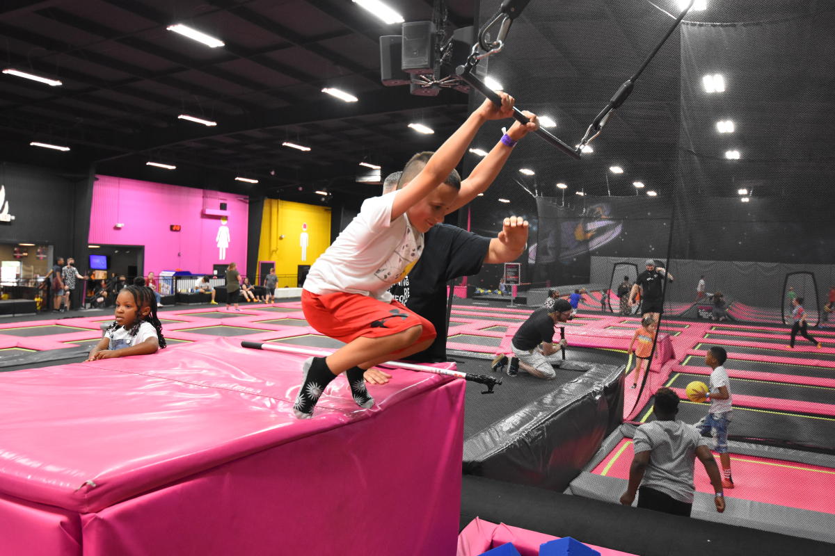 Trampoline park sky outlet zone