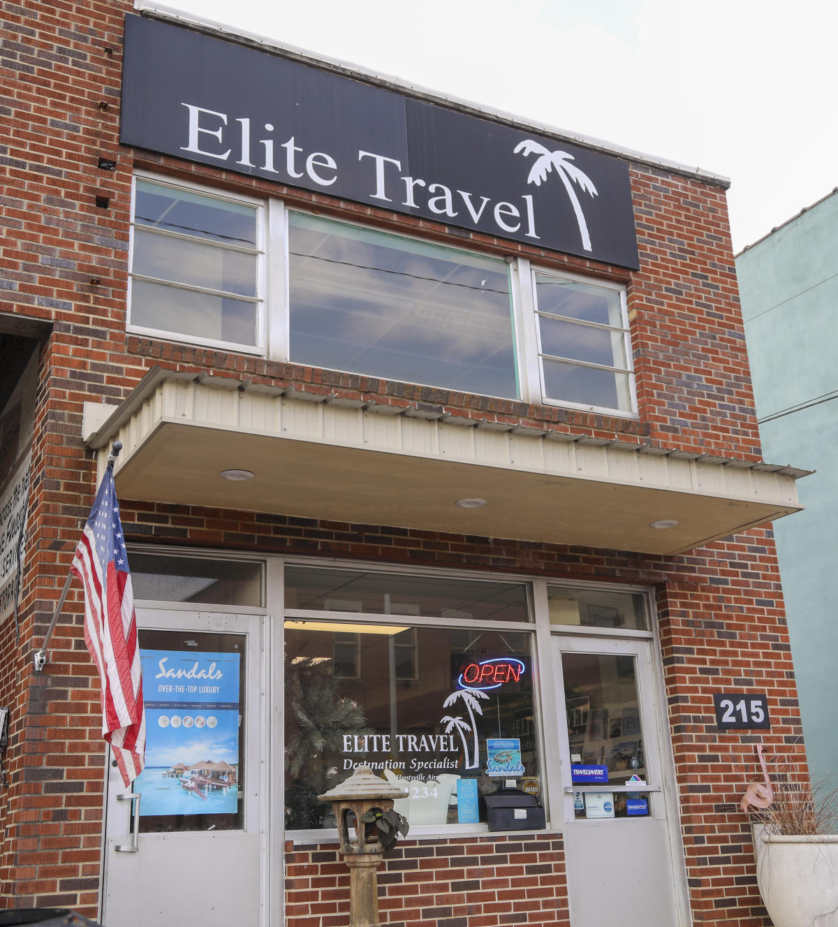 elite travel cookstown