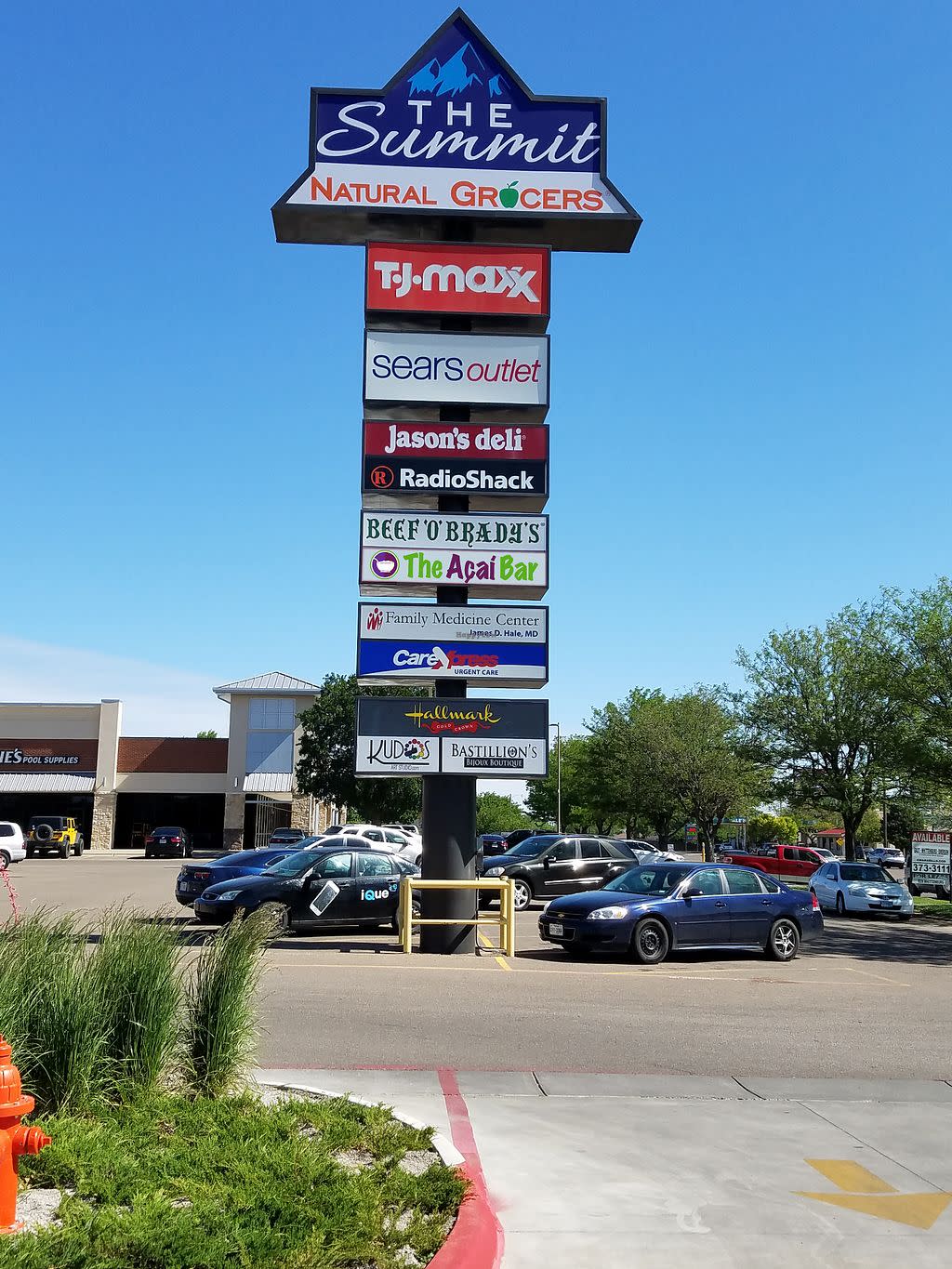 Summit Shopping Center