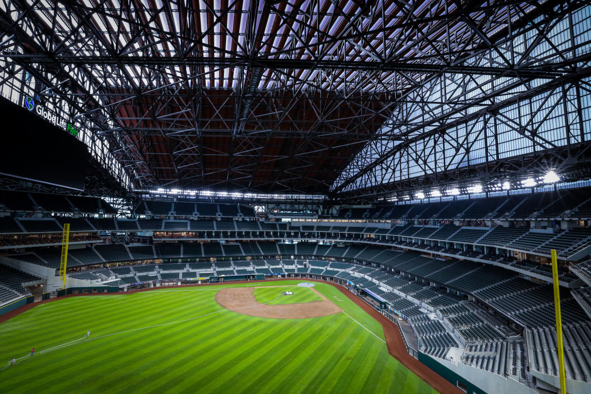 tour globe life field