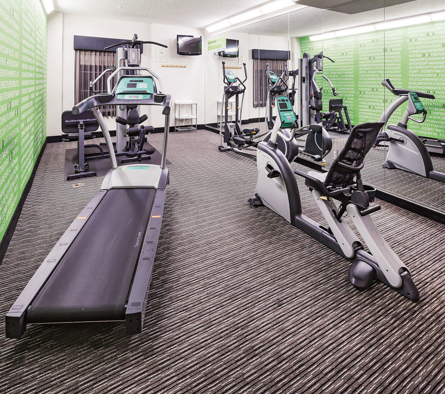 La Quinta Inn Amp Suites Arlington South