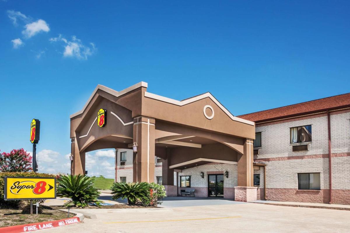 Super 8 By Wyndham I 10 South Beaumont Tx