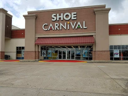 shoe carnival brooks