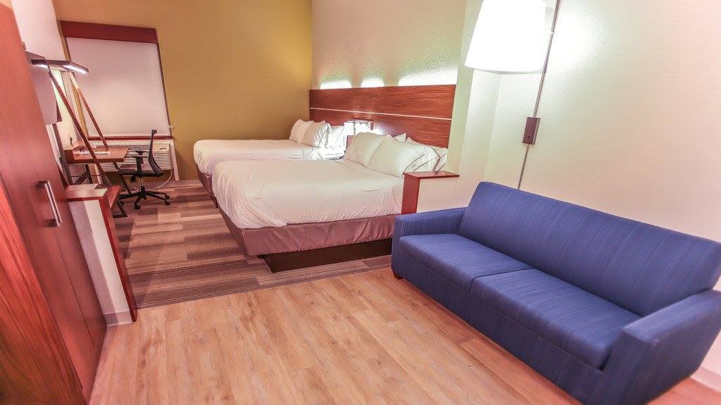 Holiday Inn Express Speedway Daytona Beach Fl 32114