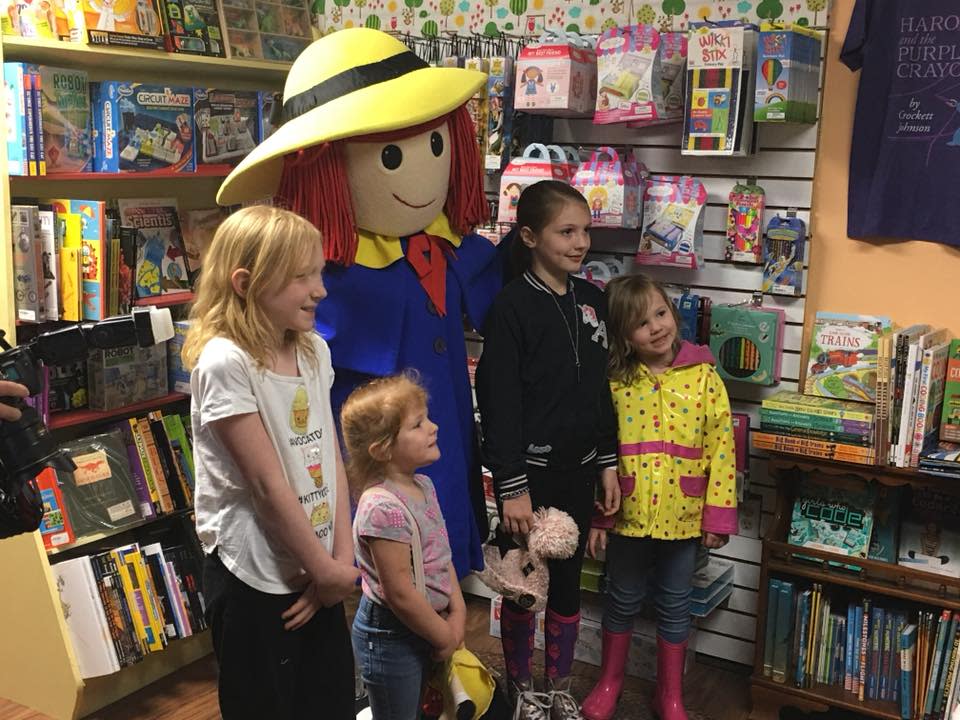 Book & Puppet Company Easton, PA 18042