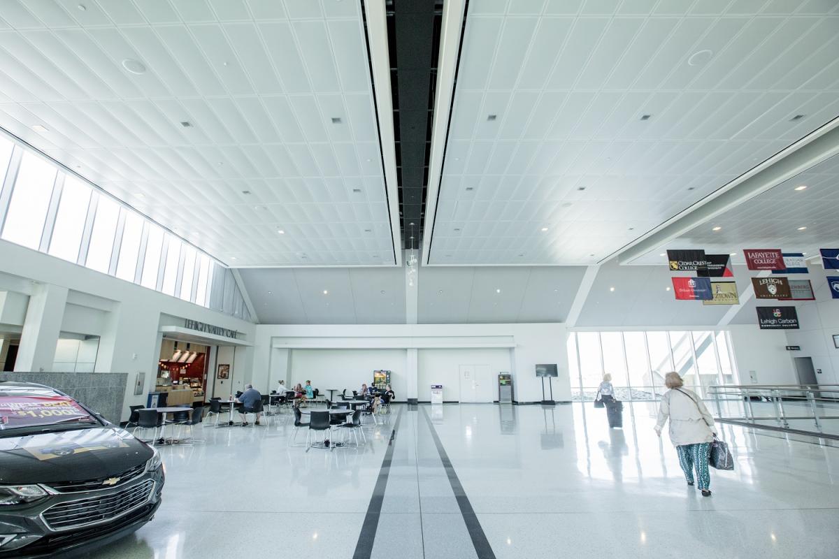 Lehigh Valley International Airport | Allentown, PA 18109