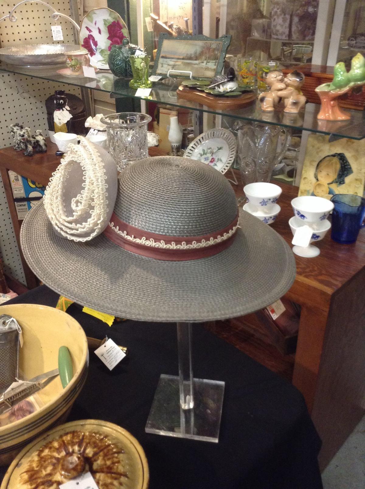 Zionsville Antique Mall Zionsville, PA 18092