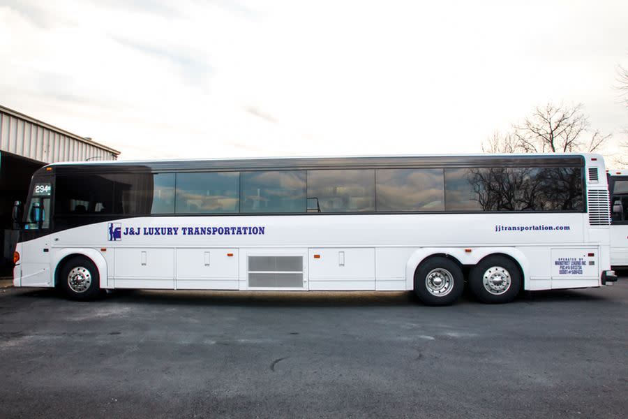 J & J Luxury Transportation Allentown, PA 18109