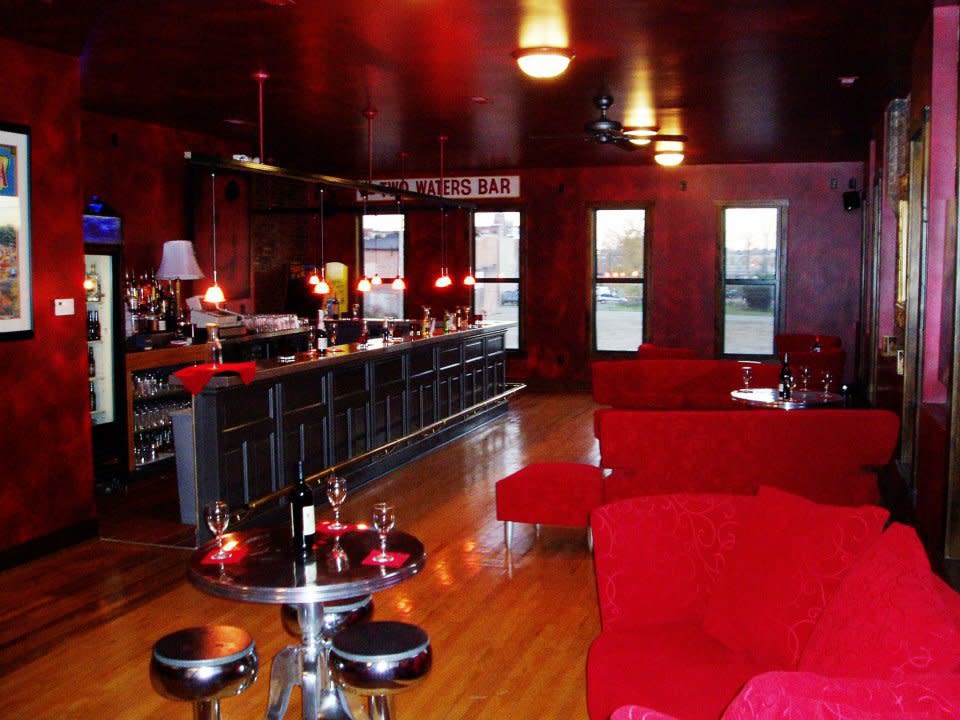 Stella Blues Eau Claire, WI 54703