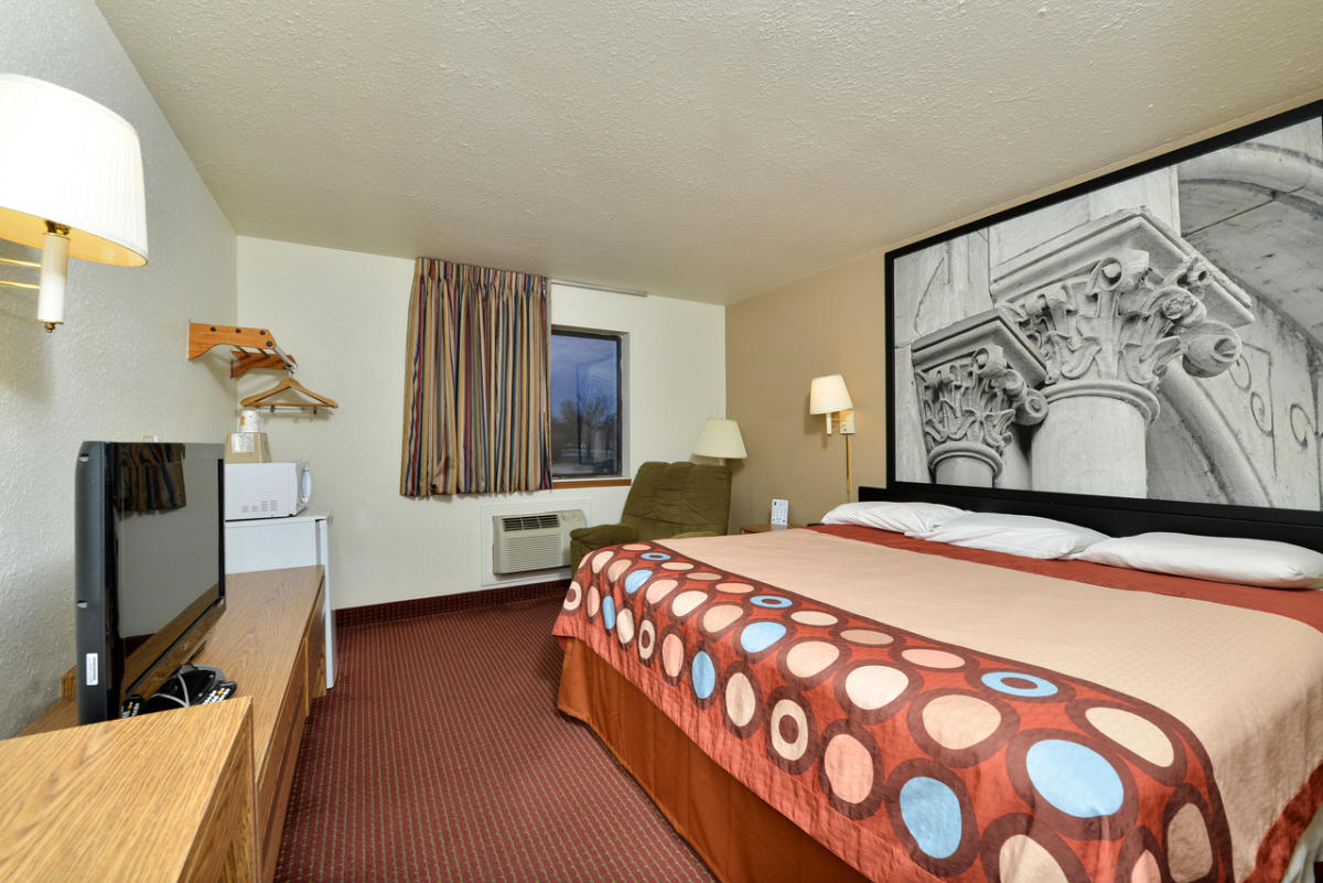 Super 8 Motel