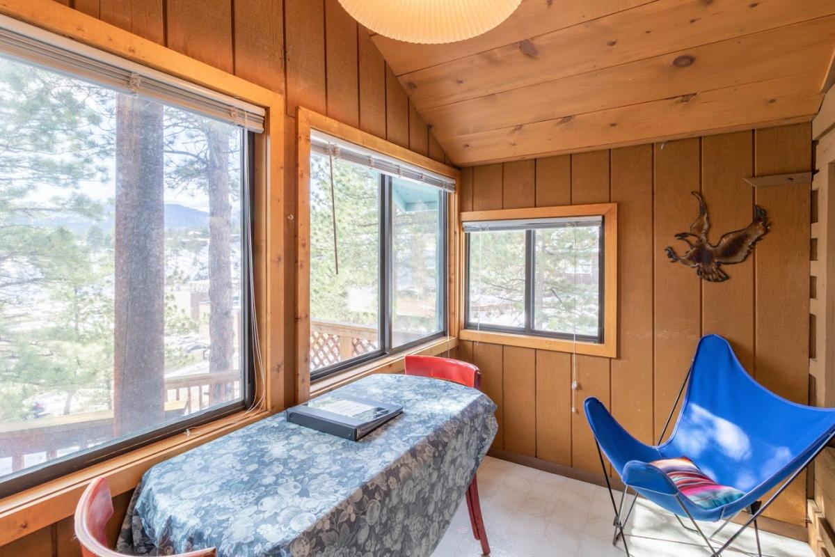 L R Taylor Cabins