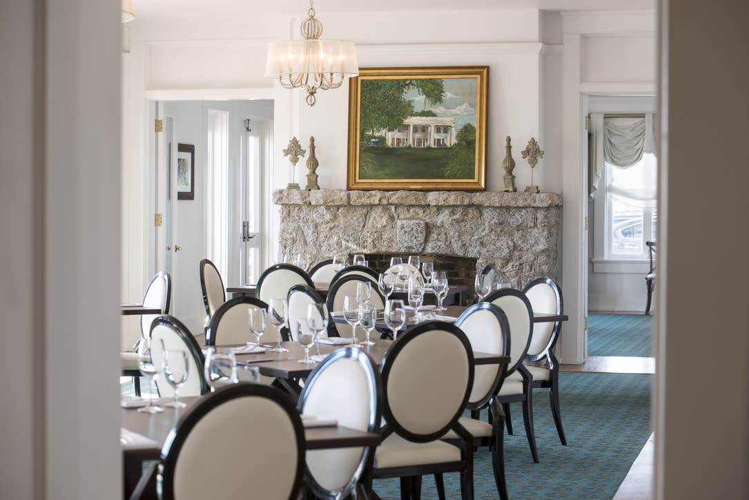 White Pillars Restaurant Biloxi, MS 39530