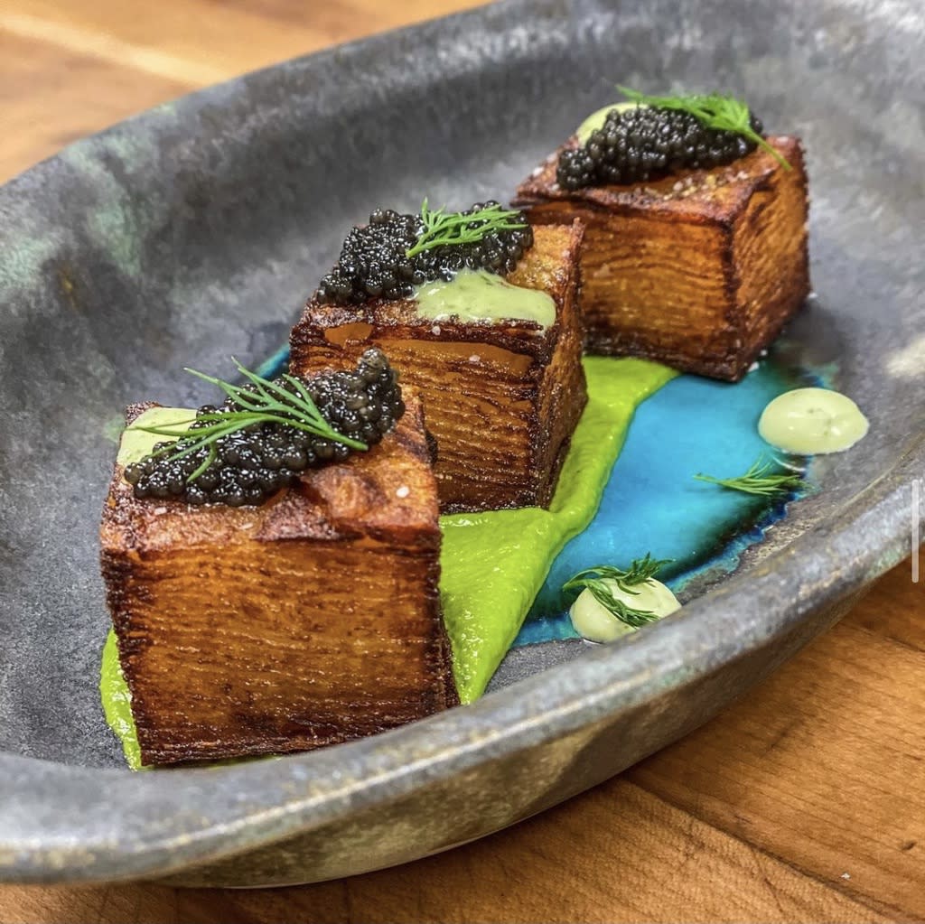 White Pillars Restaurant Biloxi, MS 39530