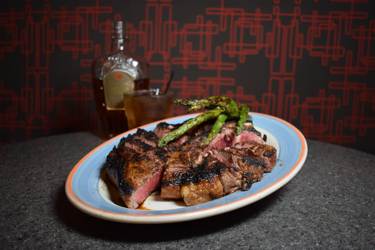 Doe's Eat Place Biloxi, MS 39530