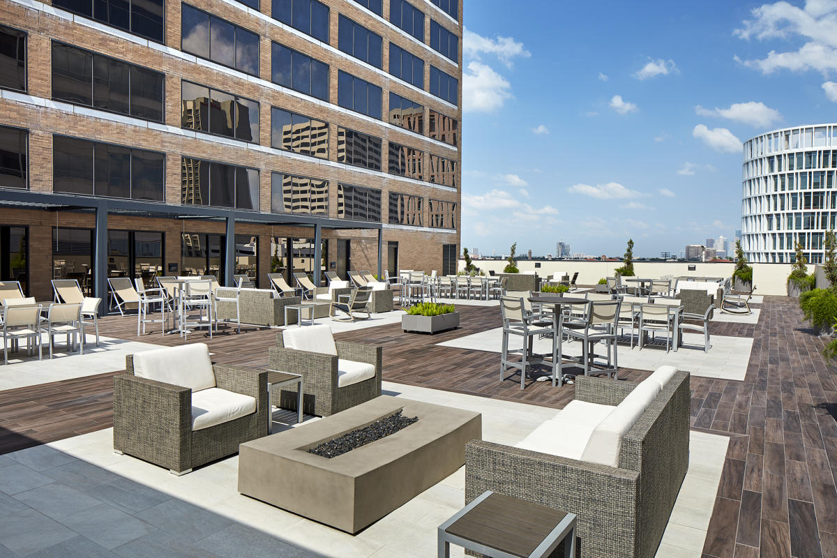 Hilton Houston Plaza Hotels In Houston Tx 77030