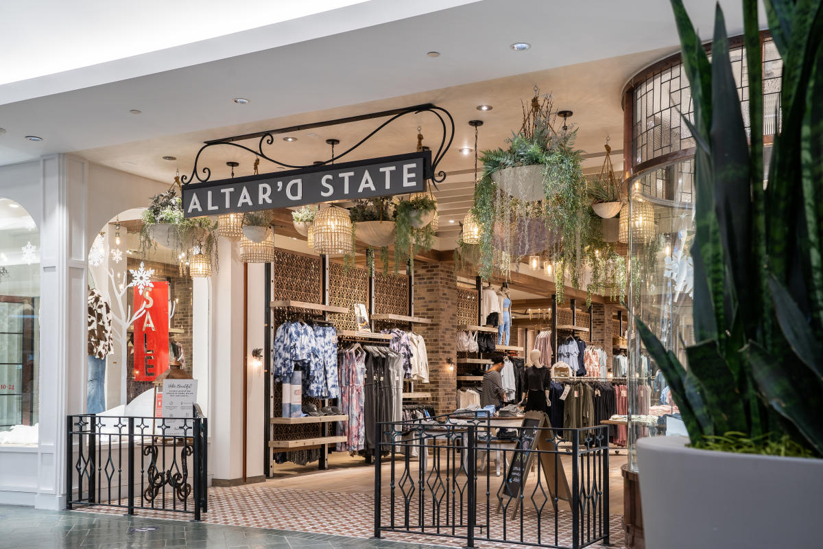 Lakeside Shopping Center