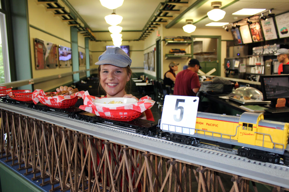 Choo Choo Charlie S Shriner Diner Kenosha Wi